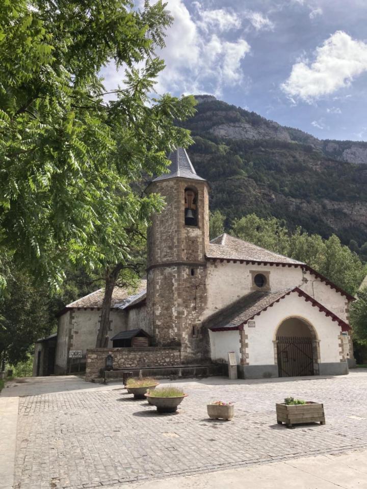 Precioso Atico Acogedor En Canfranc Exterior foto